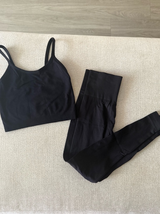 SET Active Other - SET Active Black Seamless Ribbed Workout Bra & Leggings